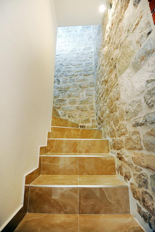 Primera Apartment