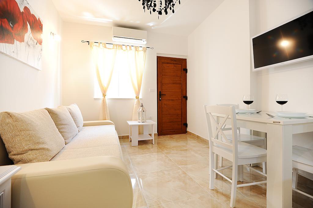 Apartment Primera *